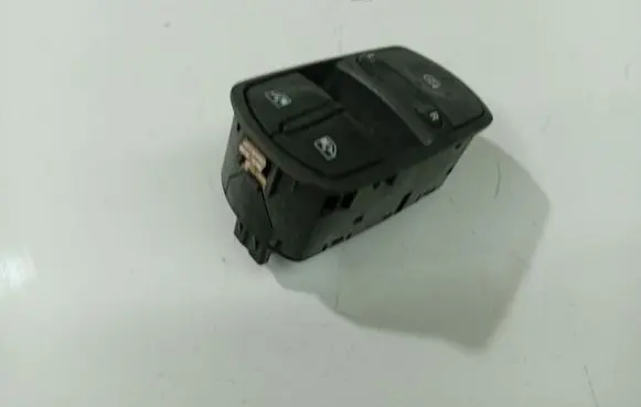 Opel Corsa D Electric window control switch 13258521