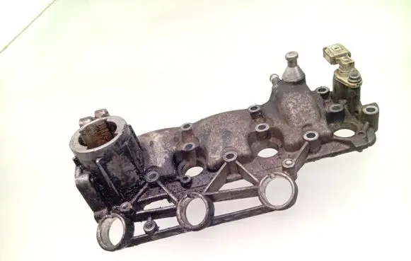 Volkswagen Polo Rocker cam cover 03D103475C 03D907601