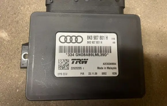 Audi A4 S4 B8 8K Hand brake control module 8K0907801H