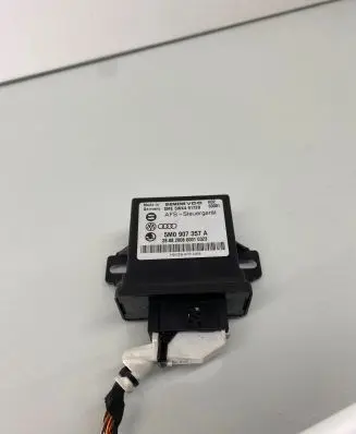 Volkswagen Touran I Light module LCM 5M0907357A 5WK49172B