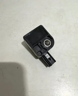 Tesla Model S Airbag deployment crash/impact sensor 100901700A 919016976B1