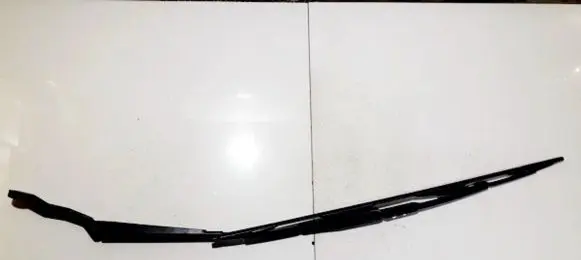 Peugeot 206 Front wiper blade arm