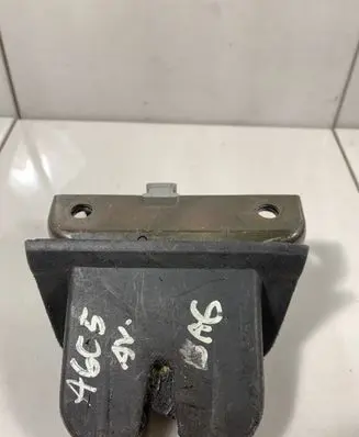Audi A6 S6 C5 4B Tailgate/trunk/boot lock/catch/latch 4B9827505E
