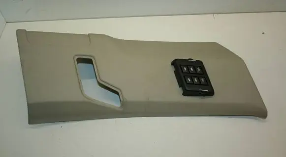Volvo XC90 (C) pillar trim 8633112 02W371