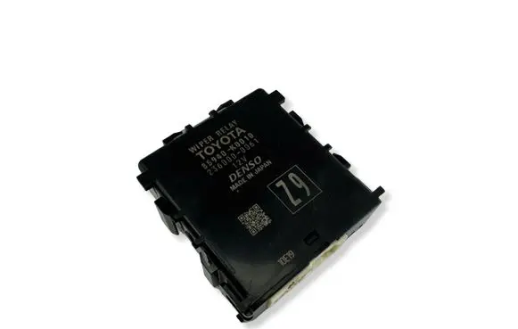 Toyota Yaris XP210 Window wiper relay 85940K0010