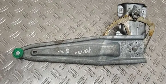Rear door manual window regulator