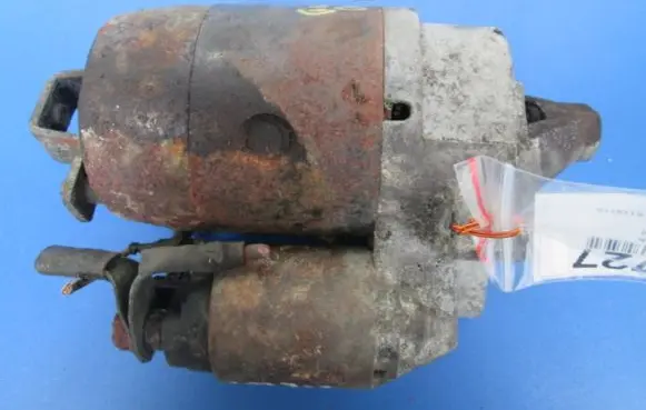 Renault Master I Starter motor