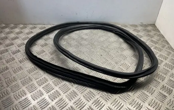 Mini One - Cooper F56 F55 Front door rubber seal 7322511