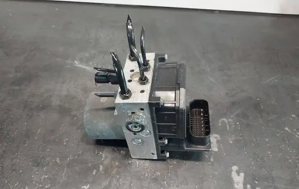 Audi A6 S6 C5 4B ABS Pump 4B0614517G 0265225124 0265950055