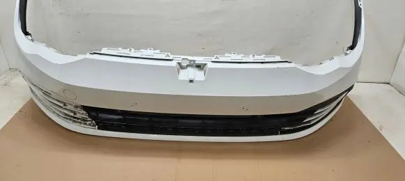 Volkswagen Golf VIII Front bumper 5H0807221J