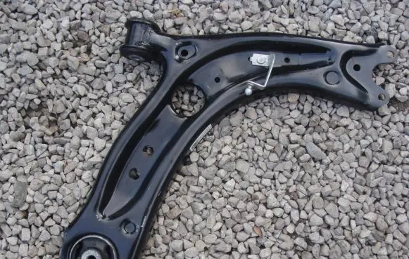 Volkswagen Golf VII Front control arm 5Q0407152R