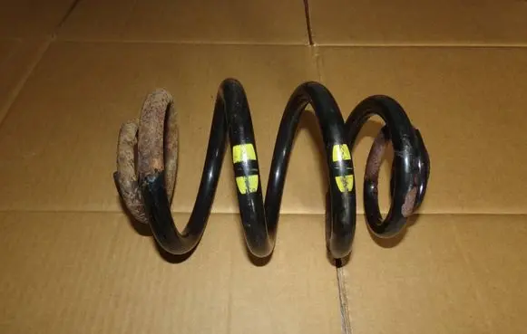 BMW 3 E46 Rear coil spring