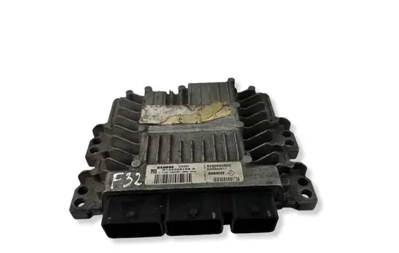 Renault Megane II Engine control unit/module S122326109A 8200592611