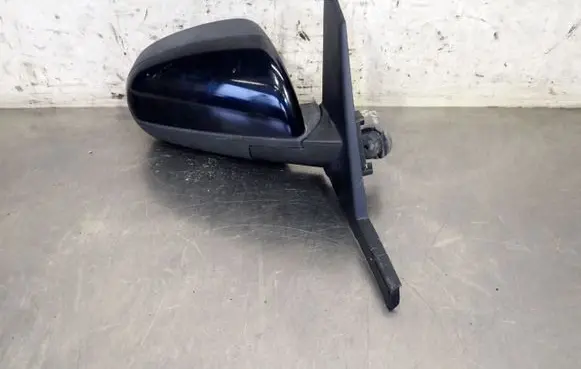 Mitsubishi Colt Front door electric wing mirror 7632A164