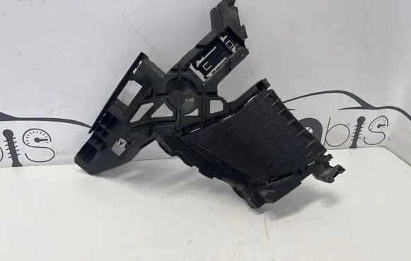 Volkswagen ID.7 Bumper support mounting bracket corner 14A807161B 14A807161