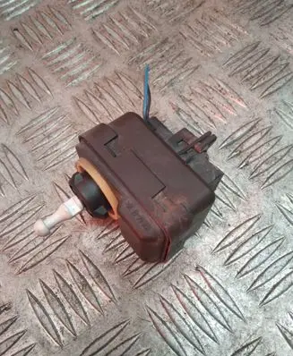 Nissan Note (E11) Headlight level adjustment motor 89028944