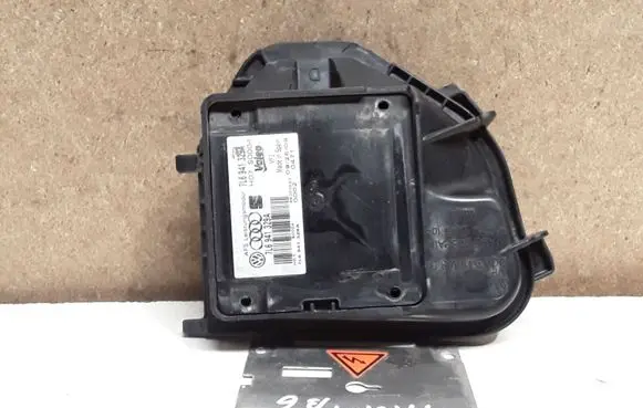 Volkswagen PASSAT B6 Headlight ballast module Xenon 7L6941329A