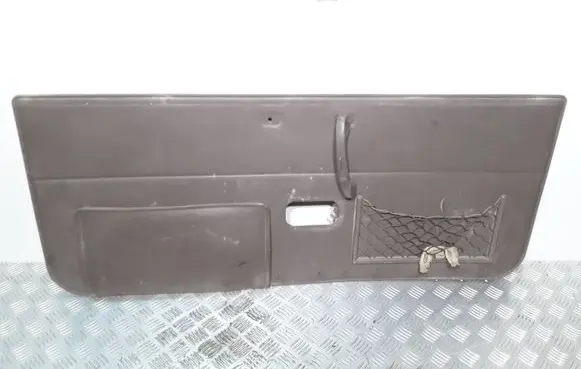Toyota Land Cruiser (HDJ90) Tailgate trim