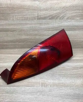 Ford Focus Rear/tail lights XS4X13405