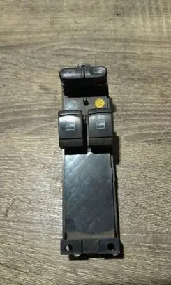 Volkswagen Golf IV Electric window control switch 1J39598579