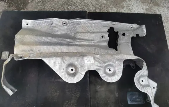 Ford Explorer VI Exhaust heat shield L1MBS114A44AG