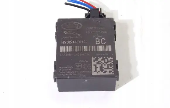 Land Rover Evoque II Tire pressure control unit HY3214F012BF