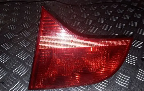Audi A4 S4 B7 8E 8H Tailgate rear/tail lights 8E9945094A