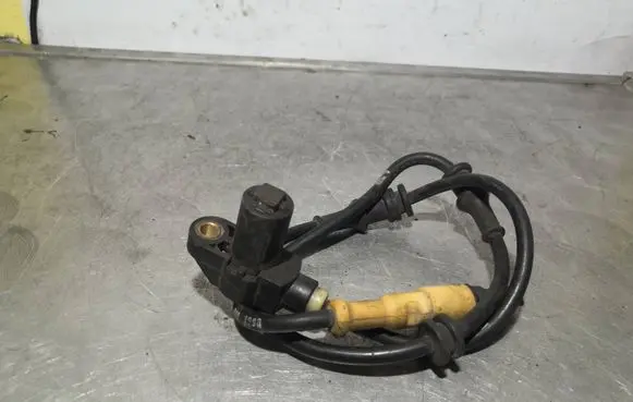 Opel Vectra B ABS brake wheel speed sensor 90464775