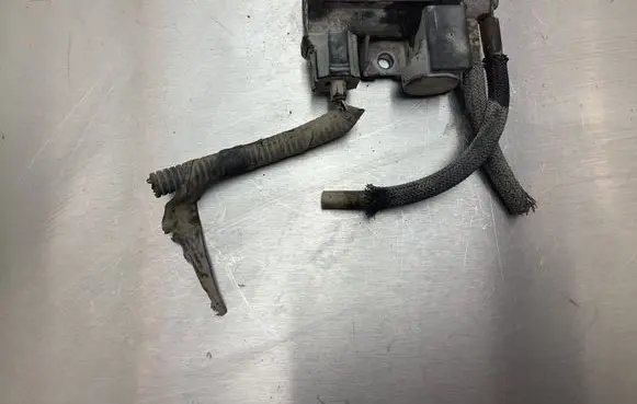 Toyota Avensis T250 Turbo solenoid valve 02T326 258190R011 70051308
