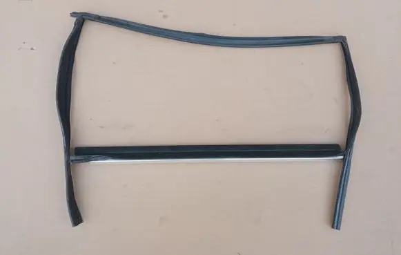 BMW 7 F01 F02 F03 F04 Rear door glass trim molding