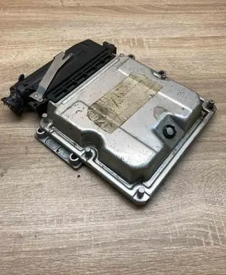 Peugeot 406 Engine control unit/module ECU 9635157280 0281001978