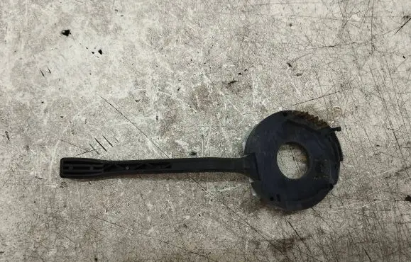 Volkswagen Jetta II Indicator stalk FK4527