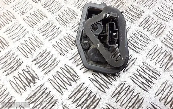 Citroen C5 Tail light bulb cover holder vp8x8x13n005aa
