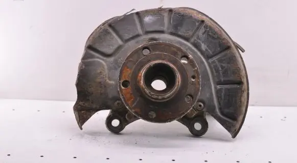 Front wheel hub