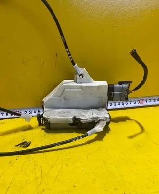 Peugeot 308 SW Front door lock 567147 4359A0274I5 A01545