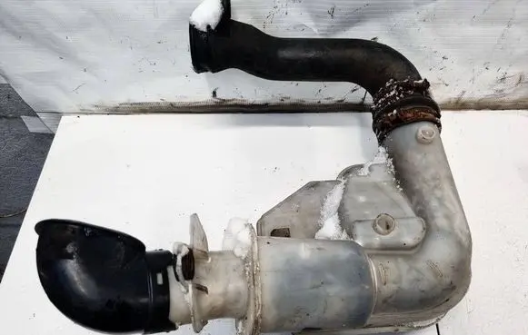 Mazda 323 Intake resonator 