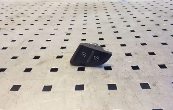 Audi A4 S4 B8 8K Central locking switch button 8K2962108A