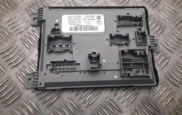 Mercedes-Benz GLE W167 Comfort/convenience module A1679005607