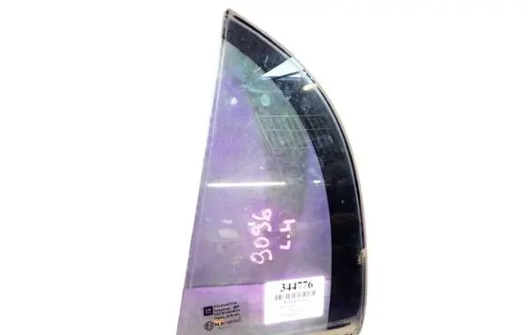 Opel Vectra C Front door window glass four-door 
