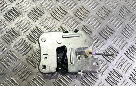 Suzuki SX4 S-Cross Seat back rest lock catch 