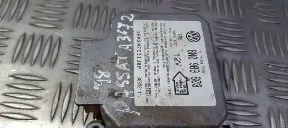 Volkswagen PASSAT B4 Airbag control unit/module 6N0909603 5WK4137