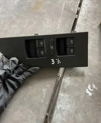 Seat Leon (1P) Electric window control switch 156023122 4P1867171A