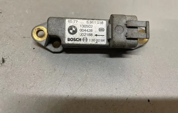 BMW X5 E53 Airbag deployment crash/impact sensor 6911038