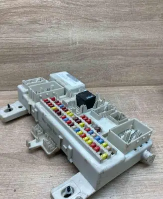 Ford Focus Fuse module 4M5T14A073CJ