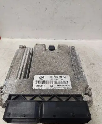 Skoda Octavia Mk2 (1Z) Engine control unit/module 03G906016DJ 1039S06266 0281011883