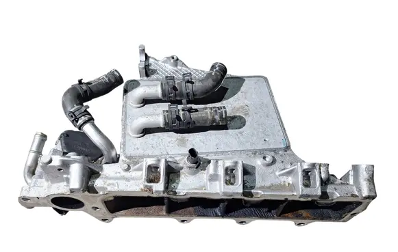 Volkswagen PASSAT B8 Intake manifold 04L129766AG