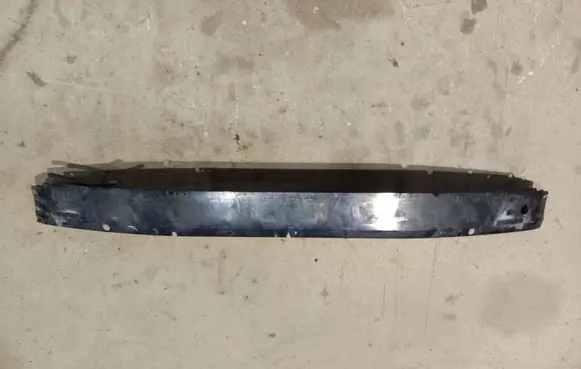 Opel Zafira B Front bumper cross member 