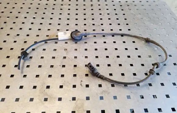 Volkswagen Golf VI Rear ABS sensor wiring 1K0927904AT
