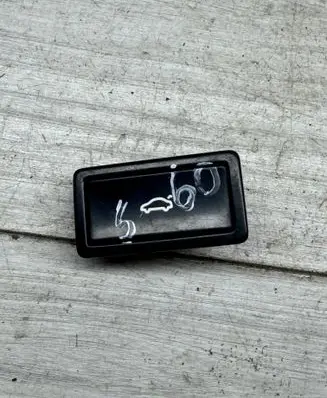 Volkswagen PASSAT B6 Tailgate opening switch 3C0959831