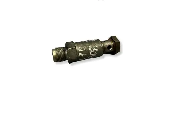 Volvo V70 Fuel main line pipe F754087